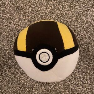 Pokémon ultra ball plush